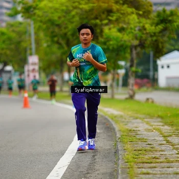 Runner Photo 8640888