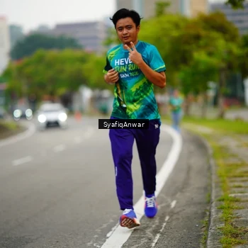 Runner Photo 8640890