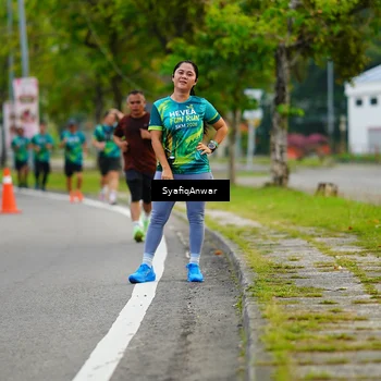 Runner Photo 8640903