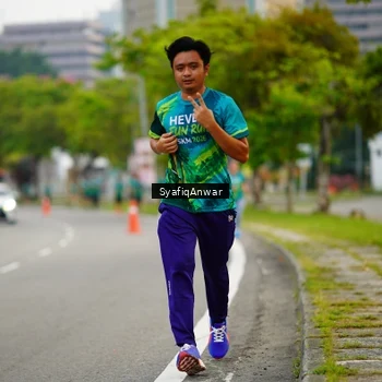 Runner Photo 8640915