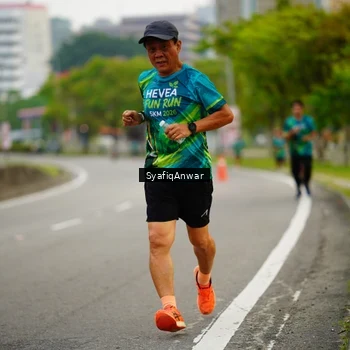 Runner Photo 8640922