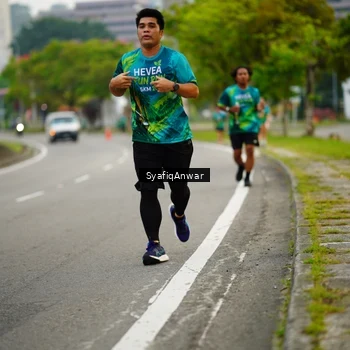 Runner Photo 8640924