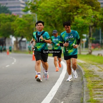 Runner Photo 8640927