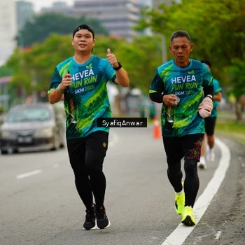 Runner Photo 8640995