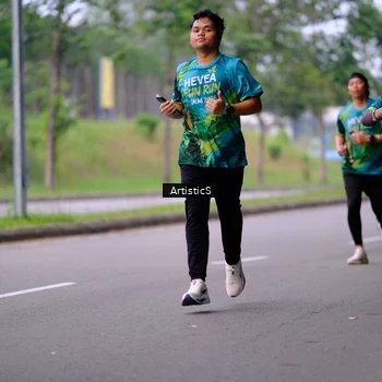 Runner Photo 8641064