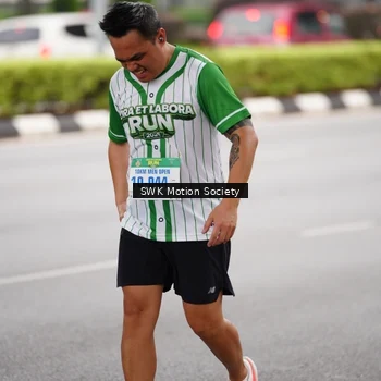 Runner Photo 8641076