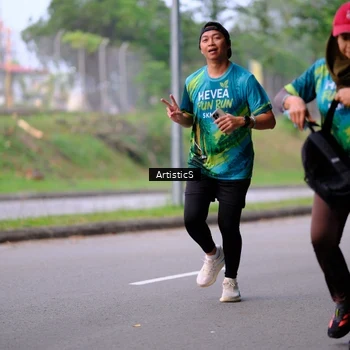 Runner Photo 8641082