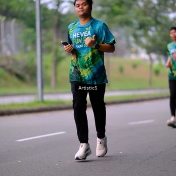 Runner Photo 8641087