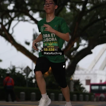 Runner Photo 8641245