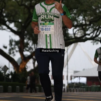 Runner Photo 8641254