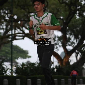 Runner Photo 8641286