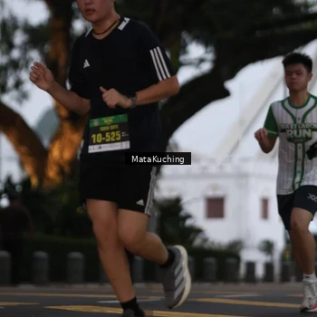 Runner Photo 8641331
