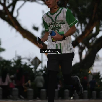 Runner Photo 8641335