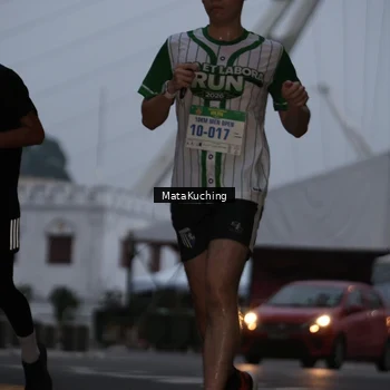 Runner Photo 8641365