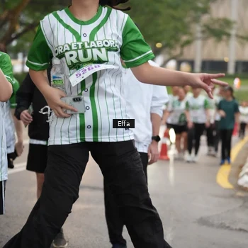 Runner Photo 8641375