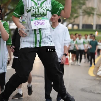 Runner Photo 8641377