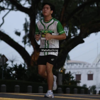 Runner Photo 8641402