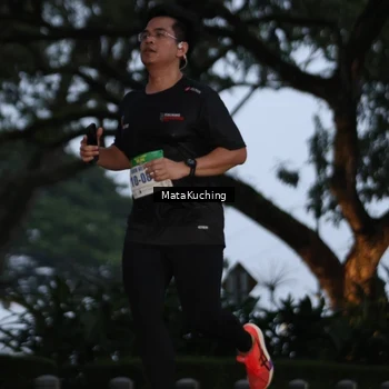 Runner Photo 8641424