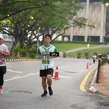 Runner Photo 8641660
