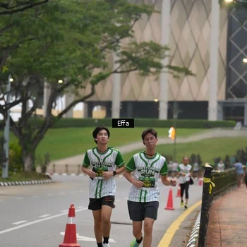 Runner Photo 8641696