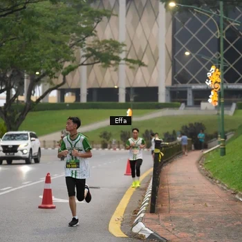 Runner Photo 8641713