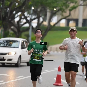 Runner Photo 8642040
