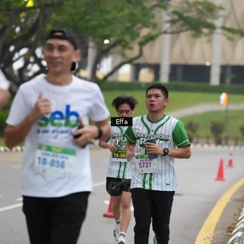 Runner Photo 8642049