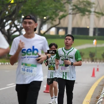 Runner Photo 8642051