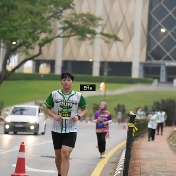 Runner Photo 8642055