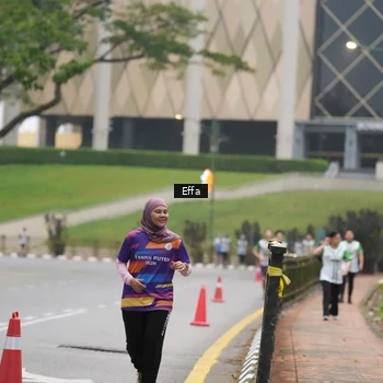 Runner Photo 8642083