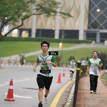 Runner Photo 8642104