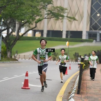 Runner Photo 8642114