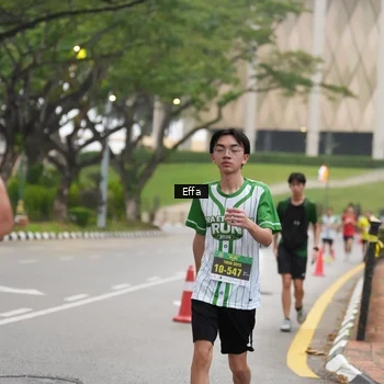 Runner Photo 8642379