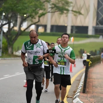 Runner Photo 8642438