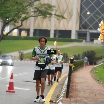 Runner Photo 8642439