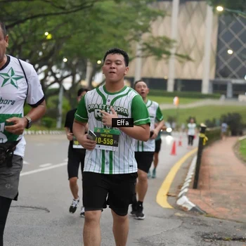 Runner Photo 8642454