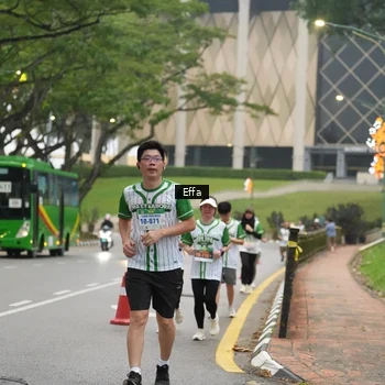 Runner Photo 8642499