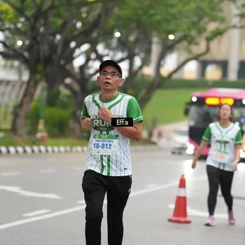 Runner Photo 8642812