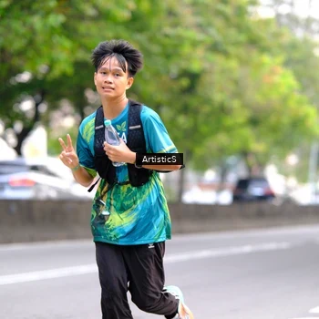 Runner Photo 8643314