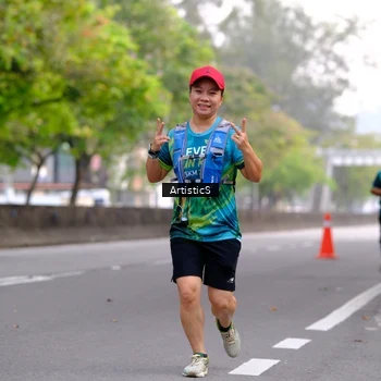 Runner Photo 8643332