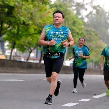 Runner Photo 8643415