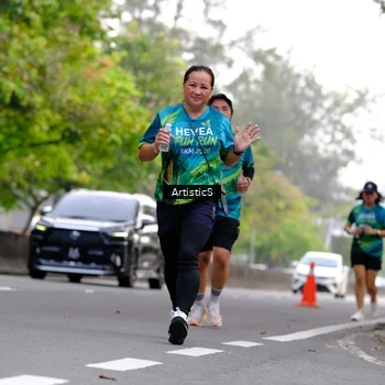 Runner Photo 8643498