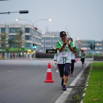 Runner Photo 8643736
