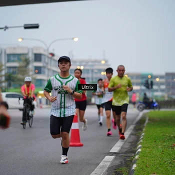 Runner Photo 8643792