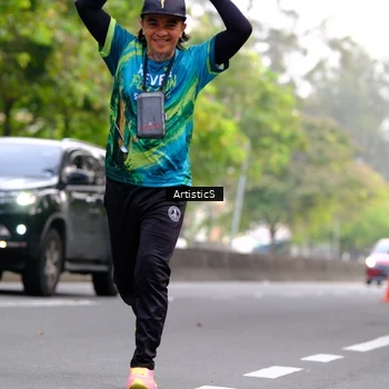 Runner Photo 8643812
