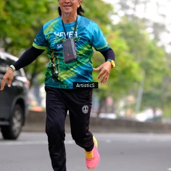 Runner Photo 8643813
