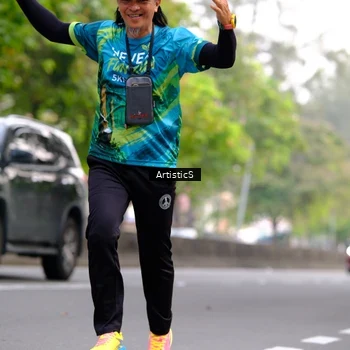 Runner Photo 8643817