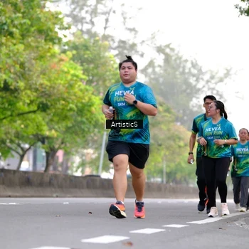 Runner Photo 8643895
