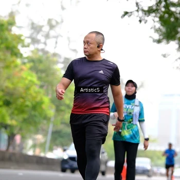 Runner Photo 8644014