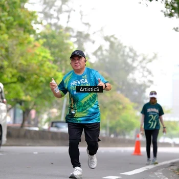 Runner Photo 8644057
